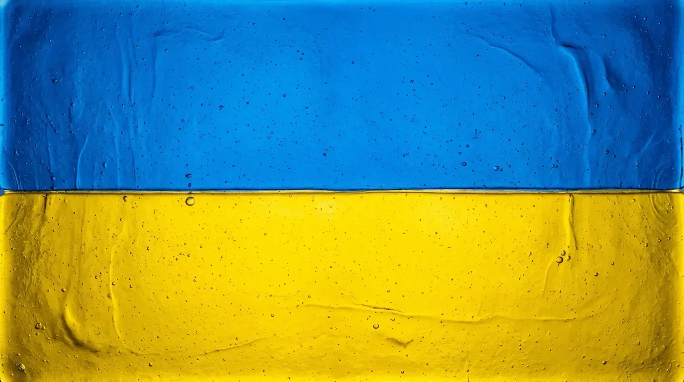 Panneau artistique en verre fusionné avec le drapeau de Ukraine